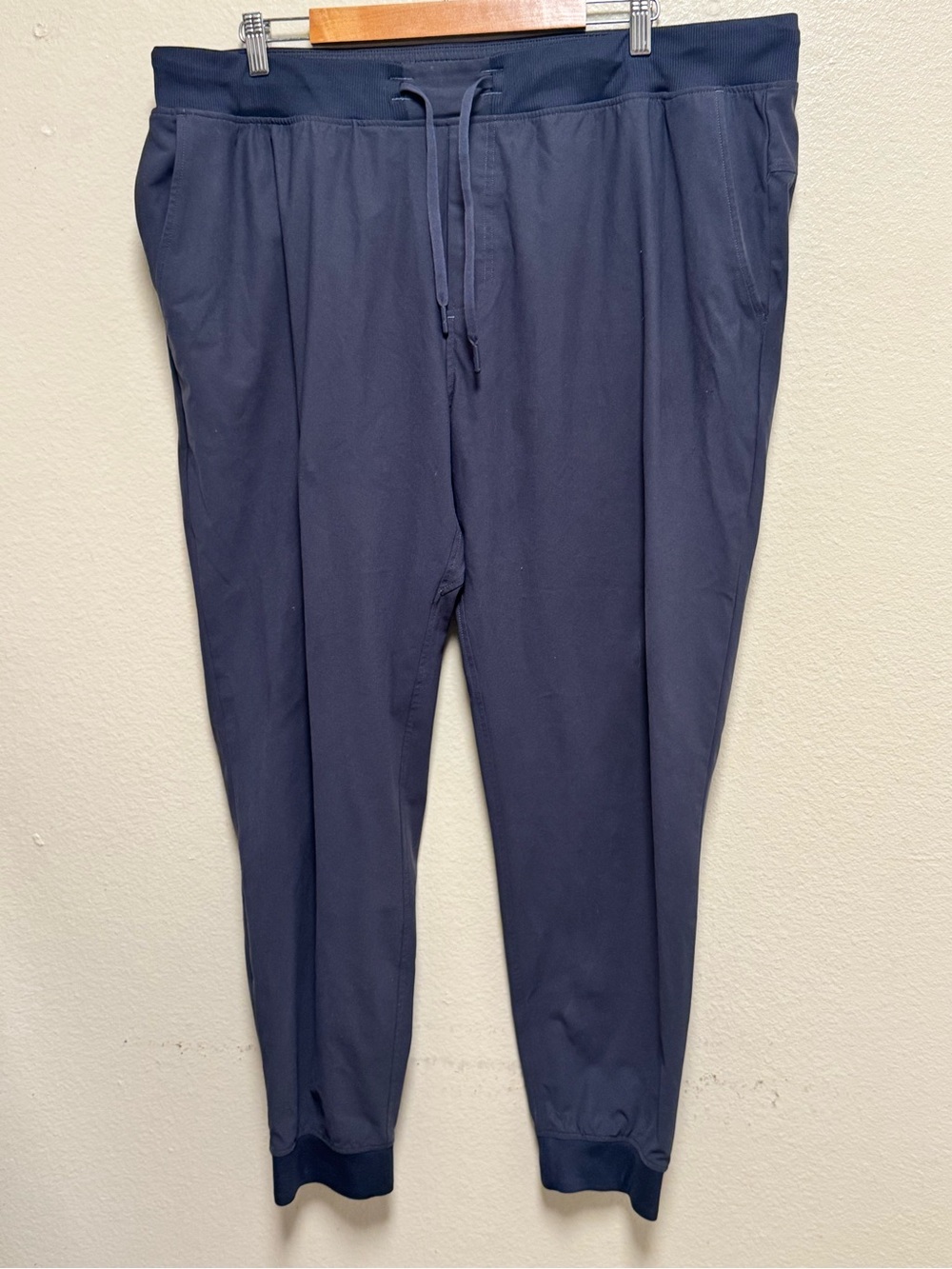 Rhoback Delta joggers